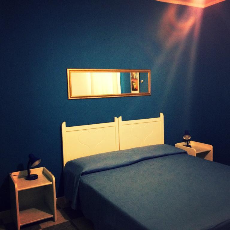 En Ville Bed And Breakfast Gonnesa Rom bilde